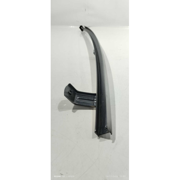 Guia Do Vidro Traseiro Esquerdo Nissan Versa 2017 Preto