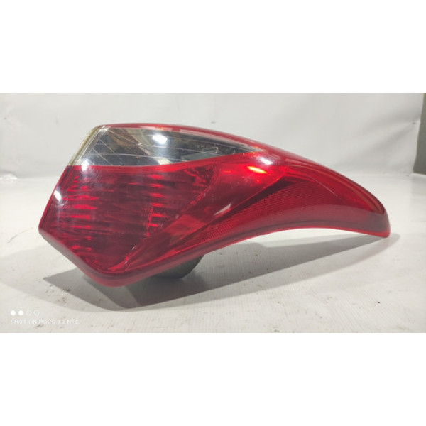Lanterna Traseira Direita Hyundai Hb20 2015 (com Detalhes) Direito Vermelho
