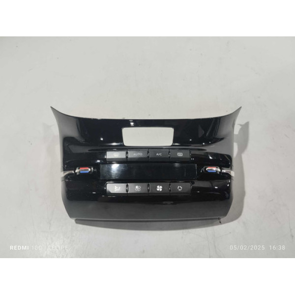 Moldura Comando Do Ar Condicionado Peugeot 2008 2019 Preto