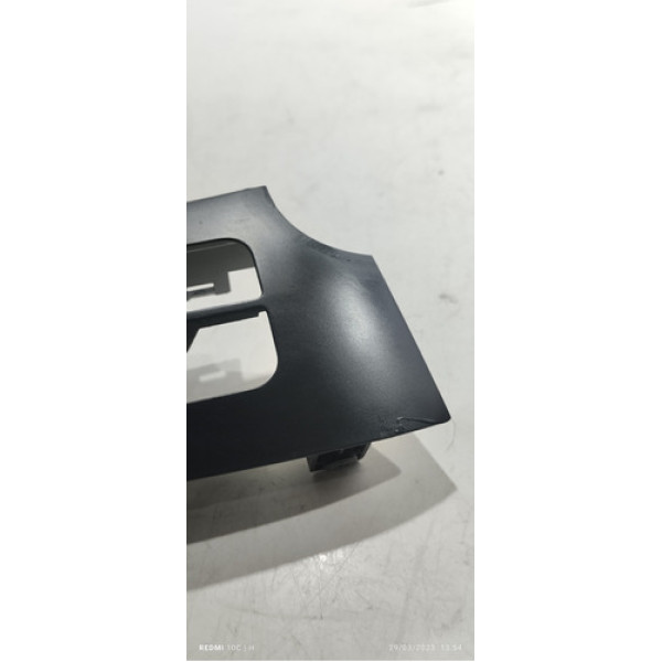 Moldura Comando Vidro Dianteiro Esquerdo Kia Cerato 2012 Preto