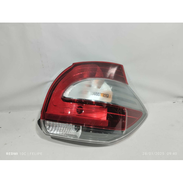 Lanterna Direita Fiat Mobi 2023 Direito/passageiro Vermelha