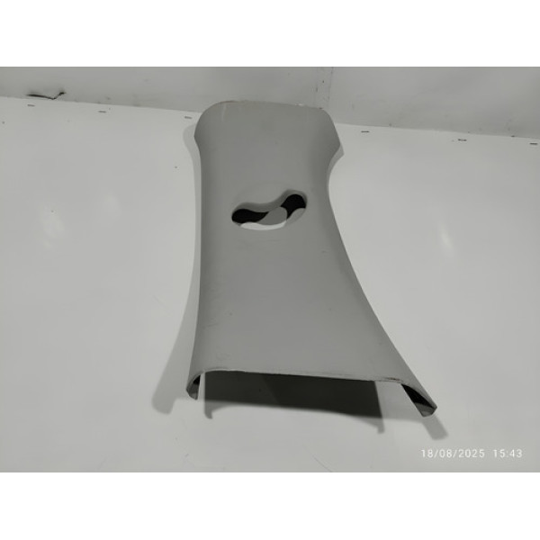 Moldura Da Coluna Esquerda Citroen C3 2017(marcas De Uso