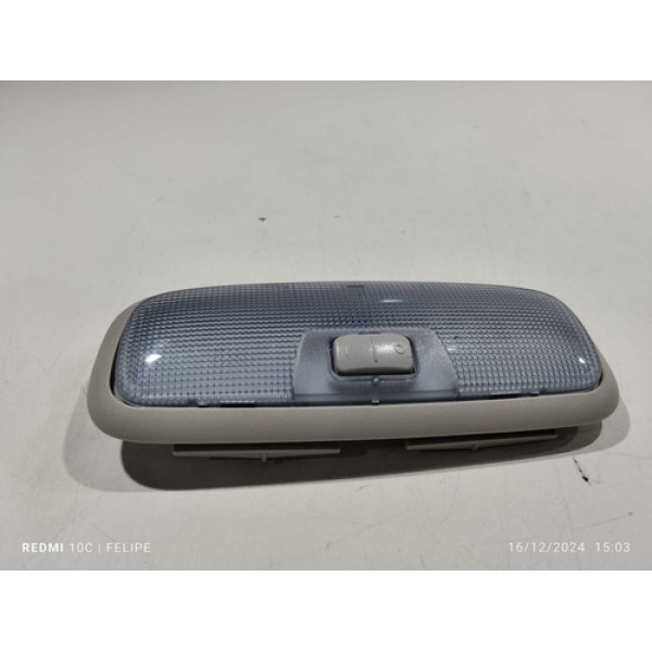 Luz Cortesia Ford New Fiesta 2014