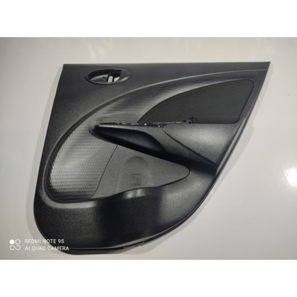 Forro De Porta Traseiro Direito Toyota Etios