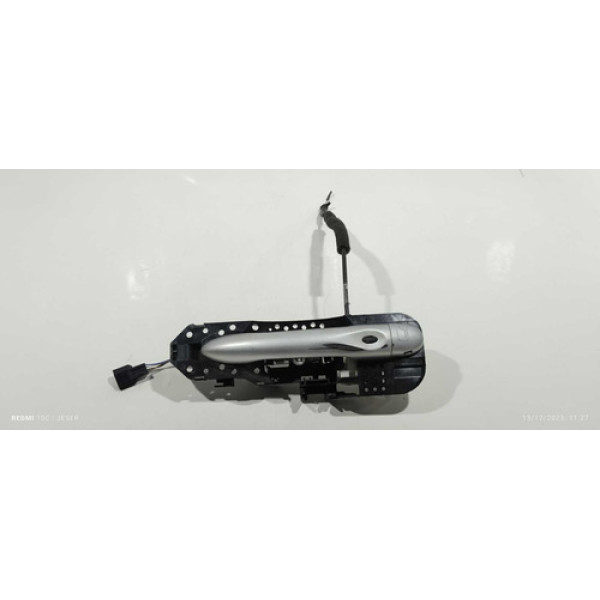 Maçaneta Dianteira Esquerda Fluence 2.0  2015