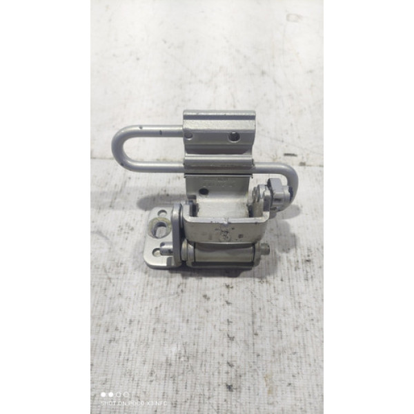 Dobradiça Inferior Porta Dianteira Direita Passat 2000