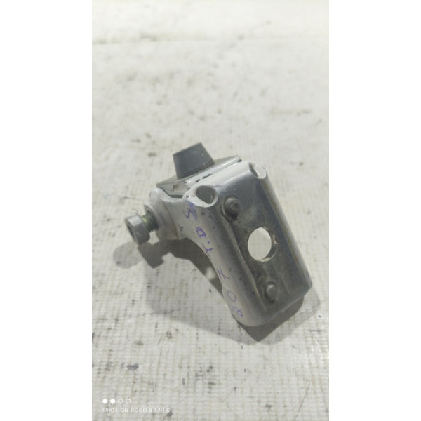 Dobradiça Superior Porta Traseira Direita Peugeot 207 2010