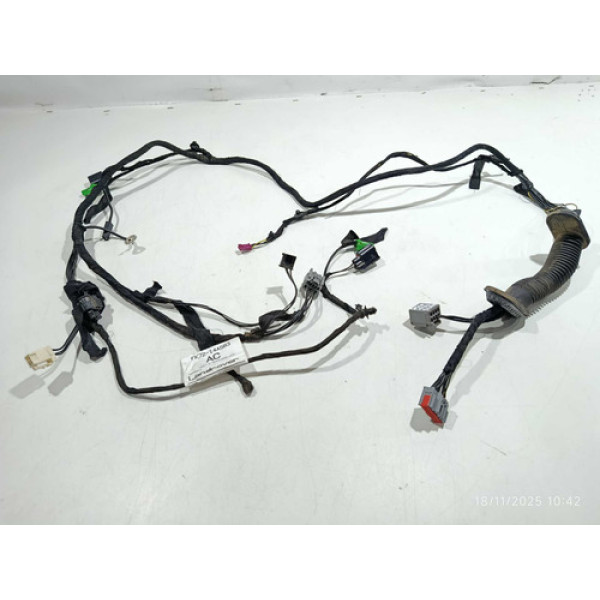 Chicote Tampa Traseira Discovery Sport Hse Sd4 2016 (7 Lugar