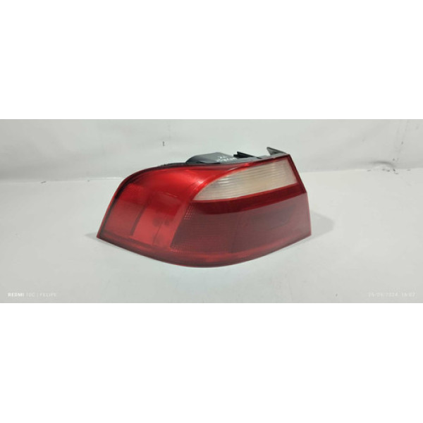 Lanterna Traseira Esquerda Volkswagen Voyage 2014 Esquerdo/motorista Água