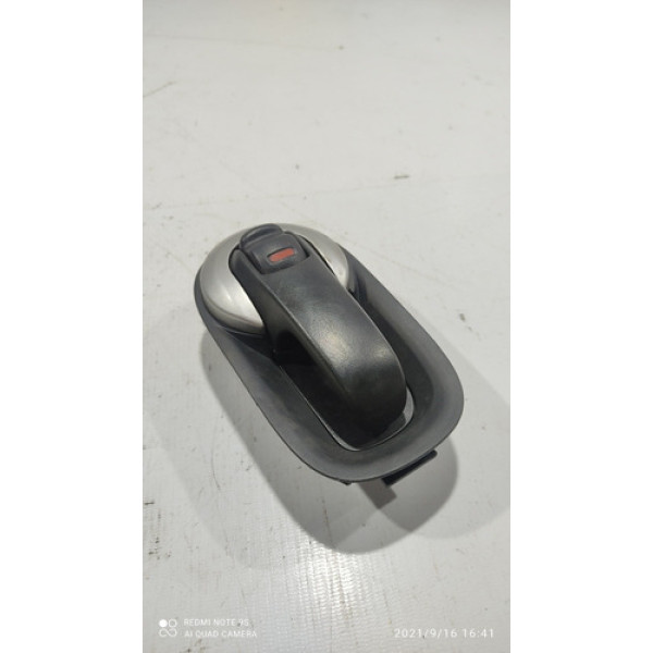 Maçaneta Interna Dianteira Direita Nissan Tiida