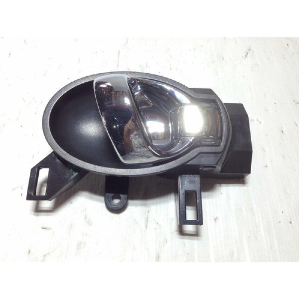 Maçaneta Interna Cromada Traseira Direita Nissan Versa 2014