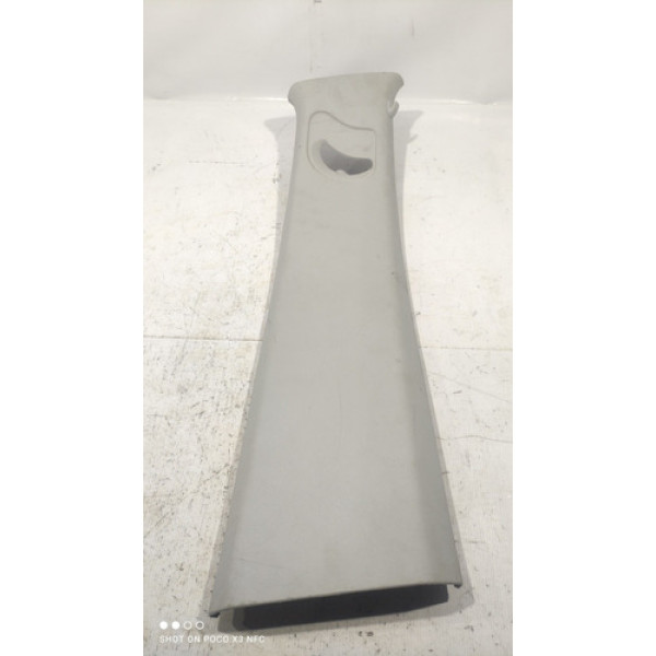 Moldura Coluna Central Lado Direito Volkswagen Up 2015