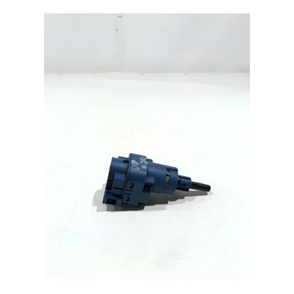 Interruptor Pedal De Embreagem Volkswagen Up 1.0 Mpi 2018