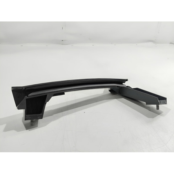 Guia Vidro Traseiro Esquerdo Lado Fechadura Gm Onix 2016 Preto