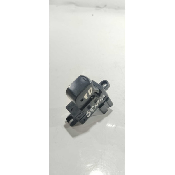 Botão Do Vidro Traseiro Direito Nissan Sentra 2008/2012