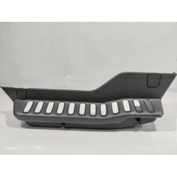 Acabamento Direito Do Porta Malas Peugeot 2008 1.6 Aut 2019 Preto