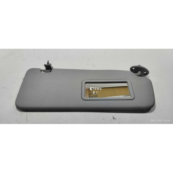 Quebra Sol Direito Toyota Etios 2015