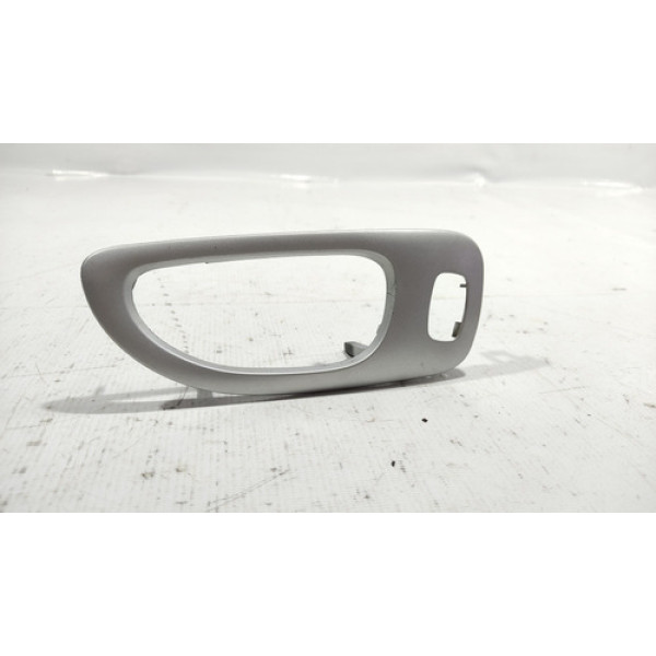 Moldura Botão Traseiro Esquerdo Peugeot 307