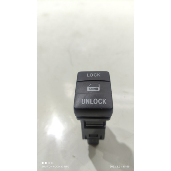 Botão Interruptor Trava Elétrica Porta Toyota Etios 013-2019