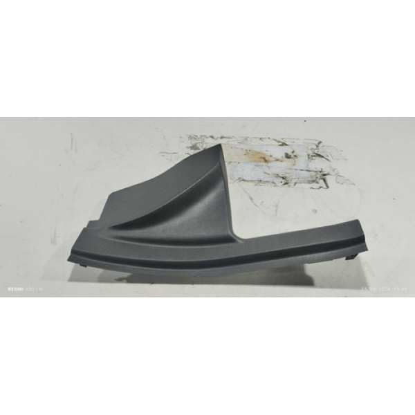 Soleira Da Porta Traseira Direita Chevrolet Tracker 2021 Preto