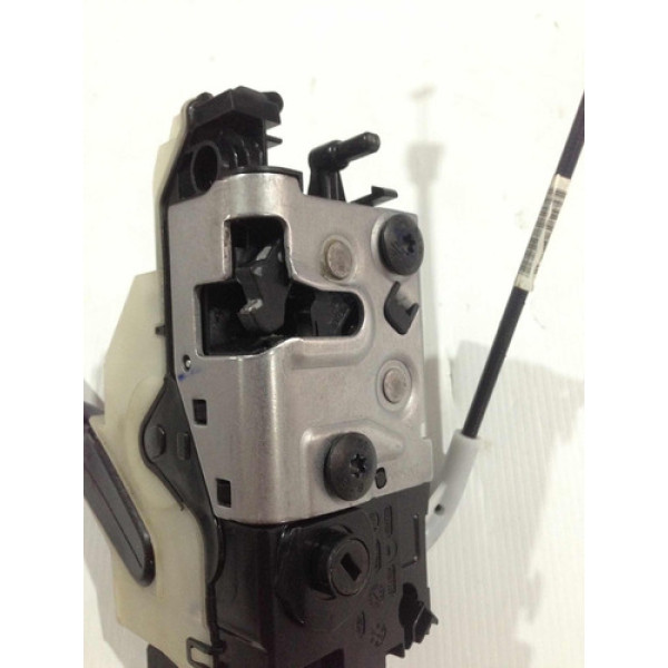 Fechadura Dianteira Direita Peugeot 208 2014 À 2017 R