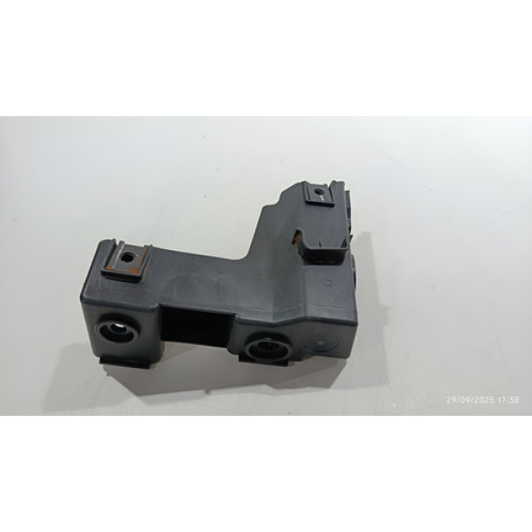 Suporte Guia Parachoque Traseiro Direito Volksw Jetta 2009