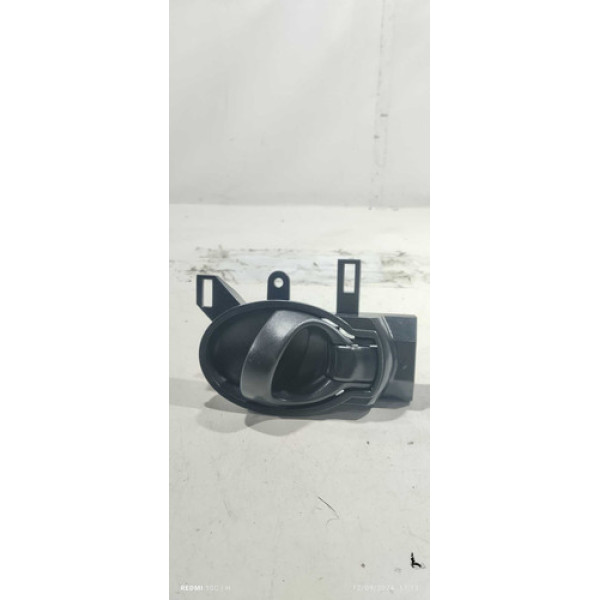 Maçaneta Interna Dianteira Esquerda Nissan Versa 2018 Dianteira