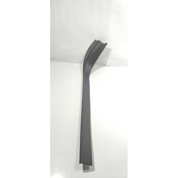 Soleira De Porta Dianteira Direita Citroen C5 2004