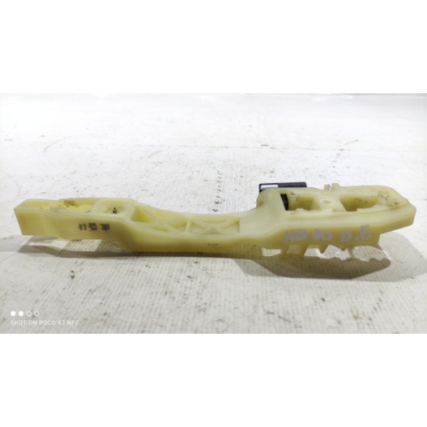 Suporte De Maçaneta Dianteira Direita Hyundai Hb20 2015  Amarelo