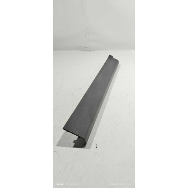 Soleira De Porta Dianteira Direita Ford Focus 2014/2017 Preto