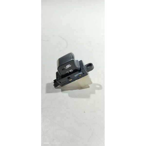 Botão Do Vidro Elétrico Traseiro Esquerdo Nissan Versa 2015