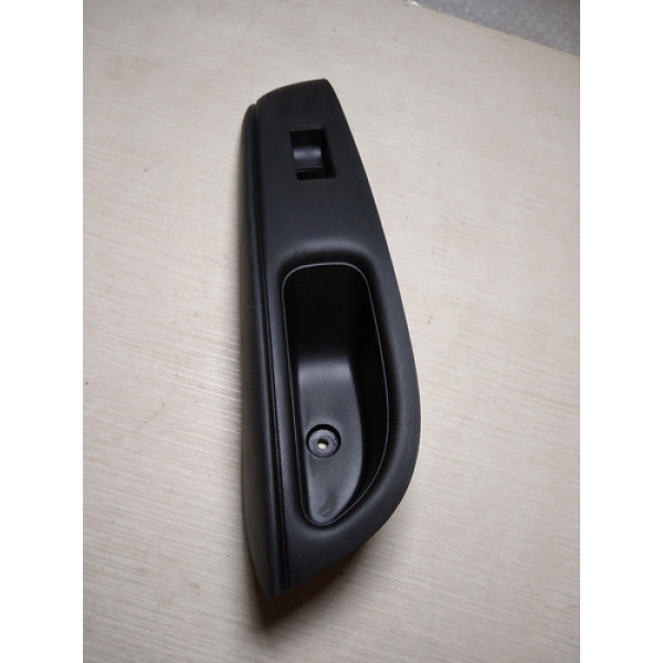 Moldura Botão Vidro Elétrico Traseiro Direito Nissan Versa 