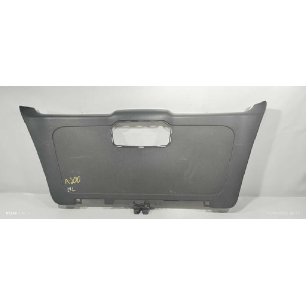 Acabamento Tampa Traseira Mercedes Classe A200 2006