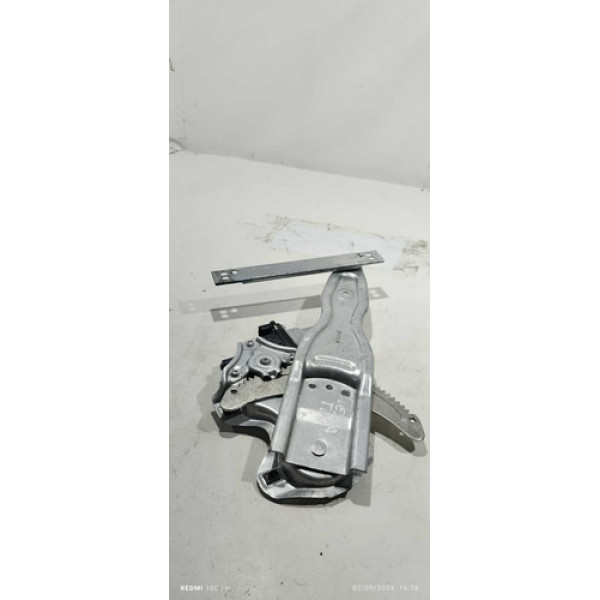 Máquina De Vidro Traseira Direita Nissan Versa 2018