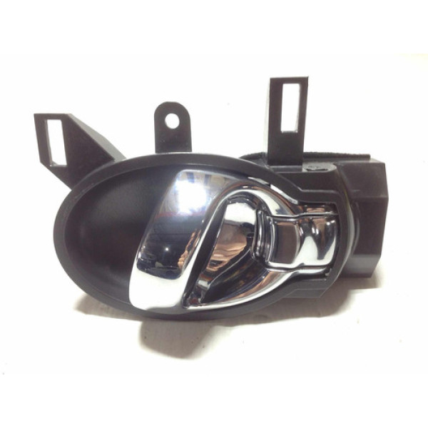 Maçaneta Interna Cromada Dianteira Esquerda Nissan Versa 14