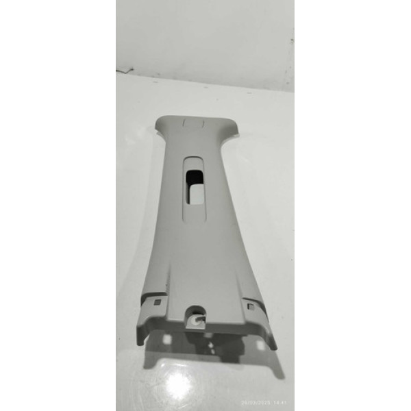 Acabamento Esquerdo Da Coluna T Nissan Sentra 2017 Branco