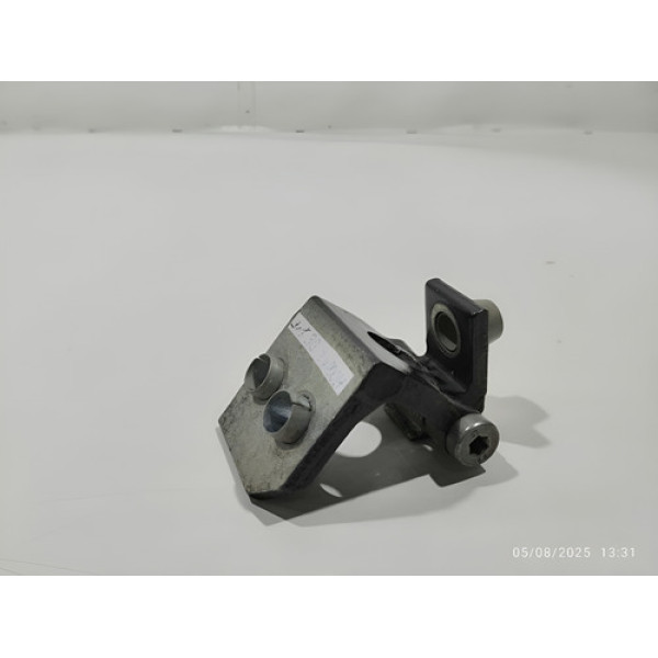 Dobradiça Porta Dianteira Esquerda Inferior Hoggar 2012