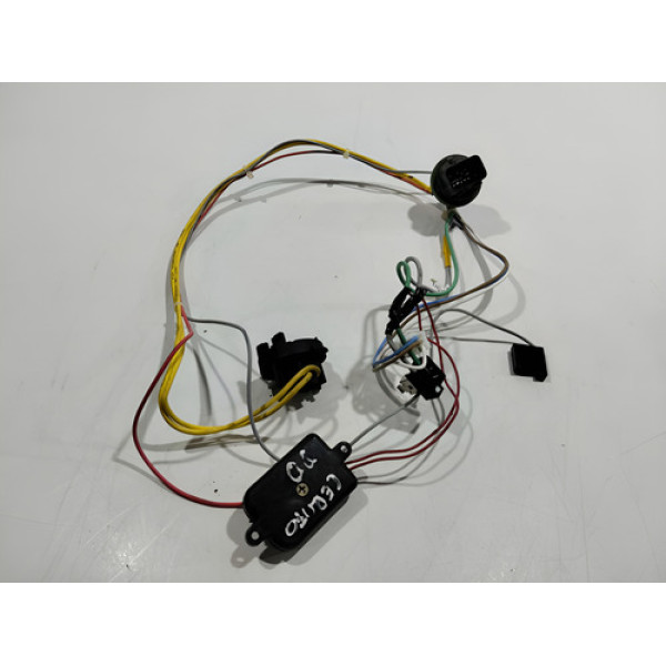 Chicote Do Farol Direito Kia Cerato 1.6 Aut 2015