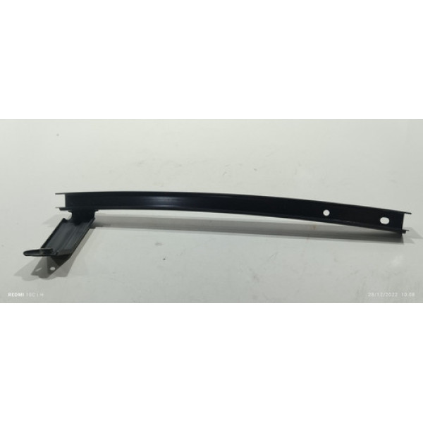 Guia De Vidro Traseiro Direito Nissan Sentra 2014 