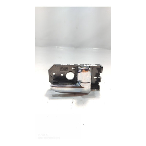 Maçaneta Interna Traseira Direita Kia Cerato 2005/2007 Traseira