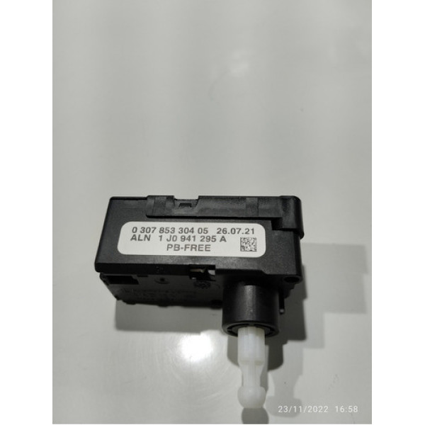 Motor Regulagem Do Farol Esquerdo Nivus Highline 2022