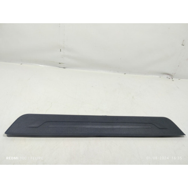 Soleira Acabamento Dianteira Direita Kia Cerato 2016  Preto