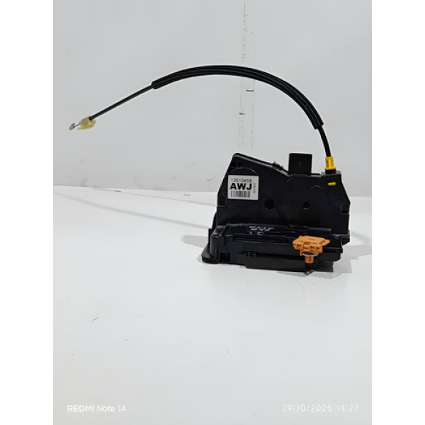 Fechadura De Porta Traseira Direita Chevrolet Onix 2018