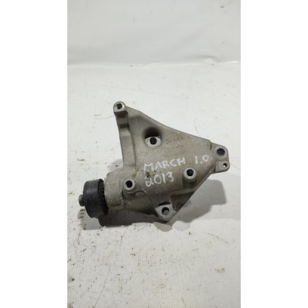 Suporte Do Compressor Polia Nissan March Clio Sandero 