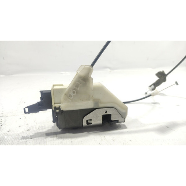 Fechadura Dianteira Direita Peugeot 408 ( Detalhe Ver Fotos)