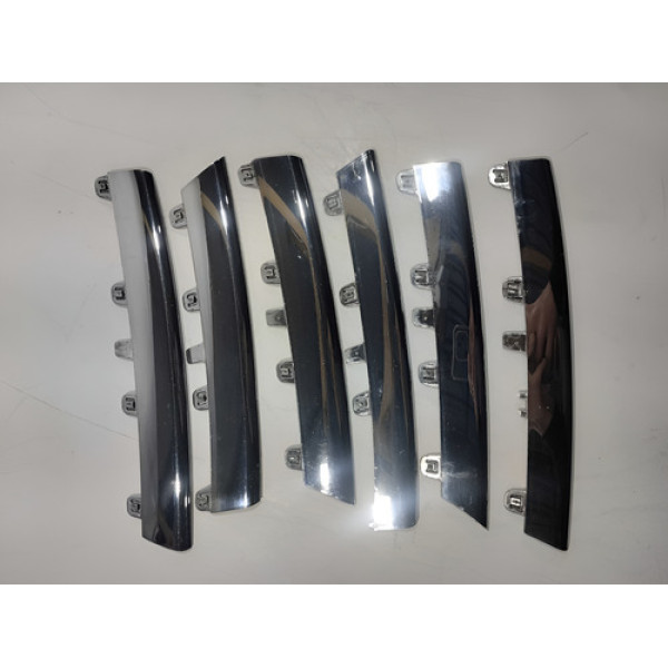 Jogo Aplique Grade Volks Jetta 2.5 Automátic 2009(detalhe Cinza