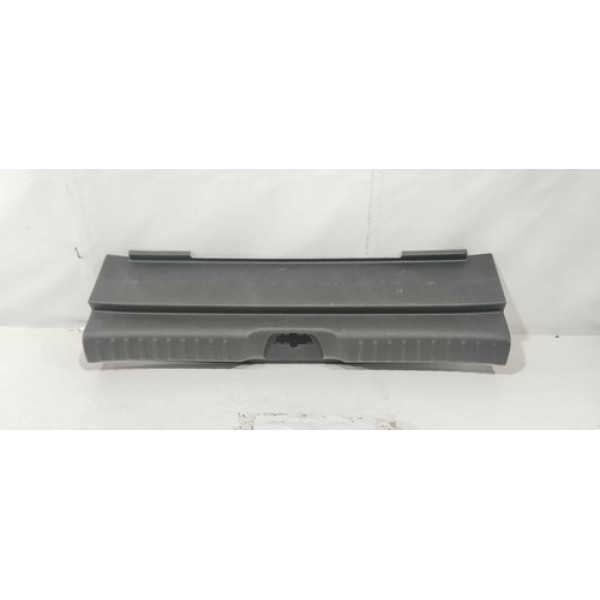 Soleira Do Porta Malas Tracker 1.0 Aut. Flex 116cv 2021 Preto