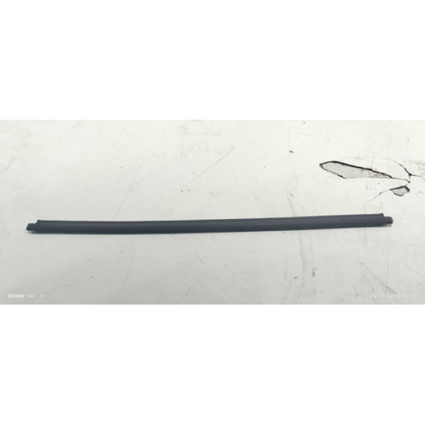 Pestana Externa Traseira Esquerda Volkswagen Voyage 2014 Preto