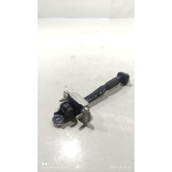 Limitador De Porta Dianteira Direita Chevrolet Onix Lt 2017 