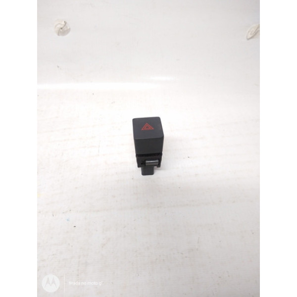 Botão Pisca Alerta Nissan Versa 2017 Original